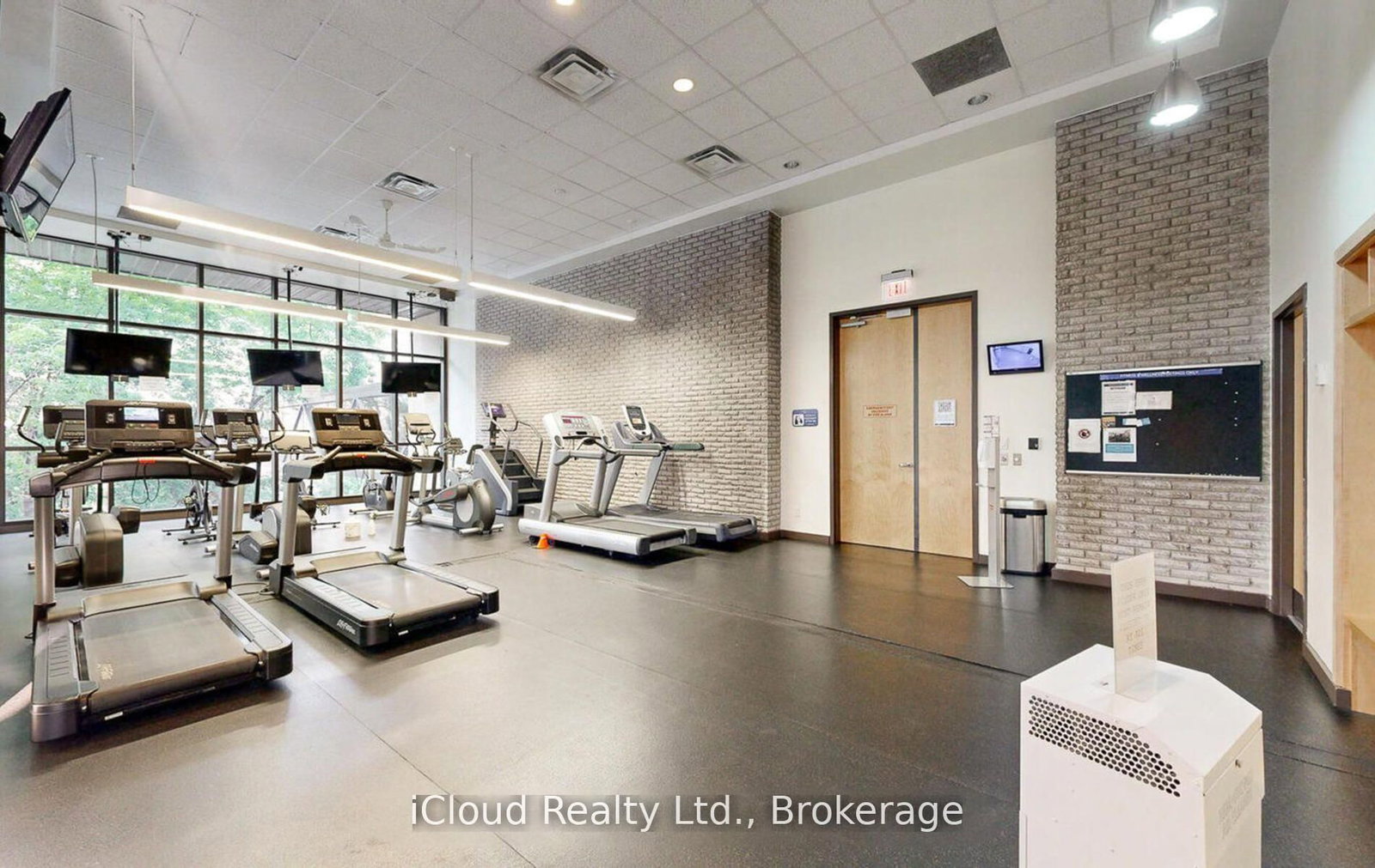 33 Harbour Square • #837 • Toronto, ON photo 36