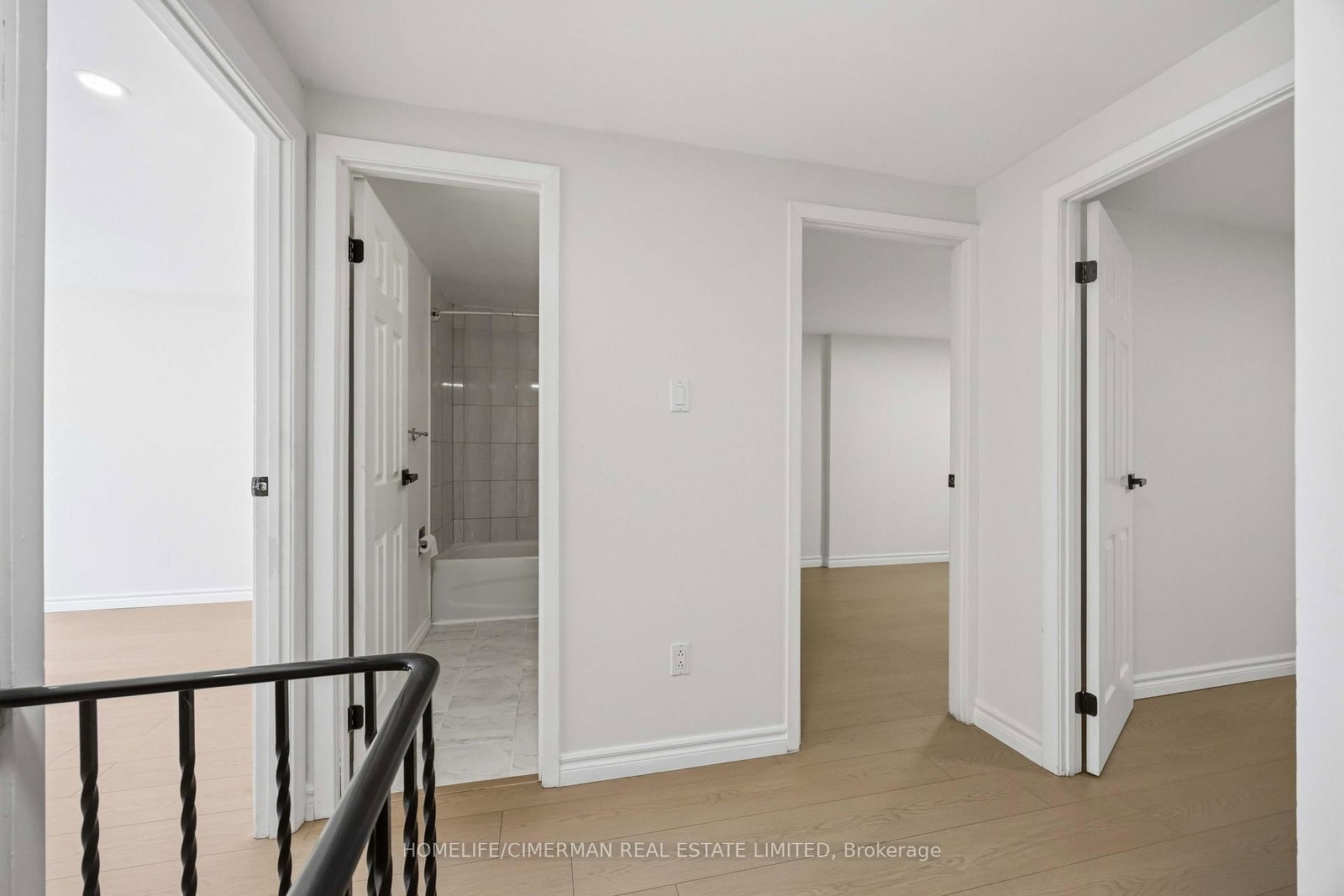 142 Thorny Vineway Toronto,ON M2J 4J6 — Photo 10