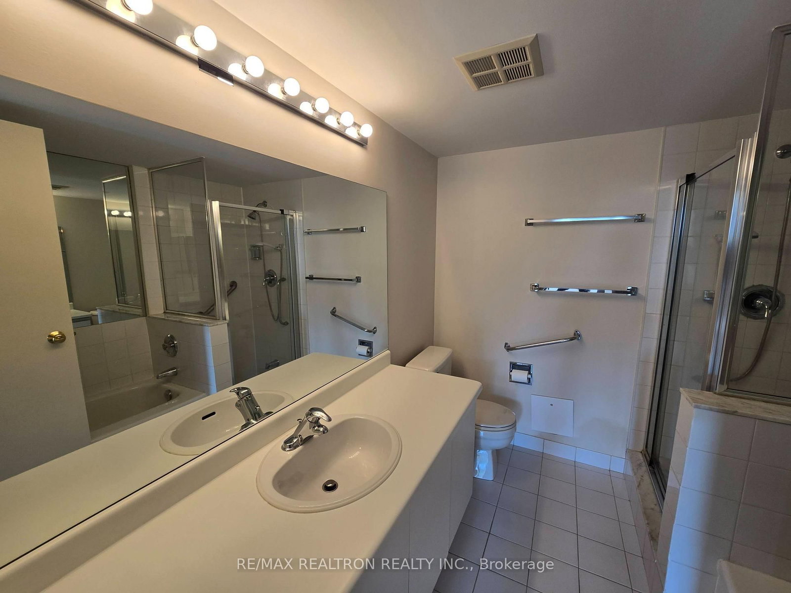5785 Yonge Street • #403 • Toronto, ON photo 8