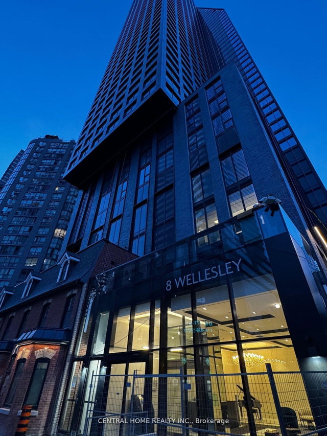 1612 - 8 Wellesley Street W