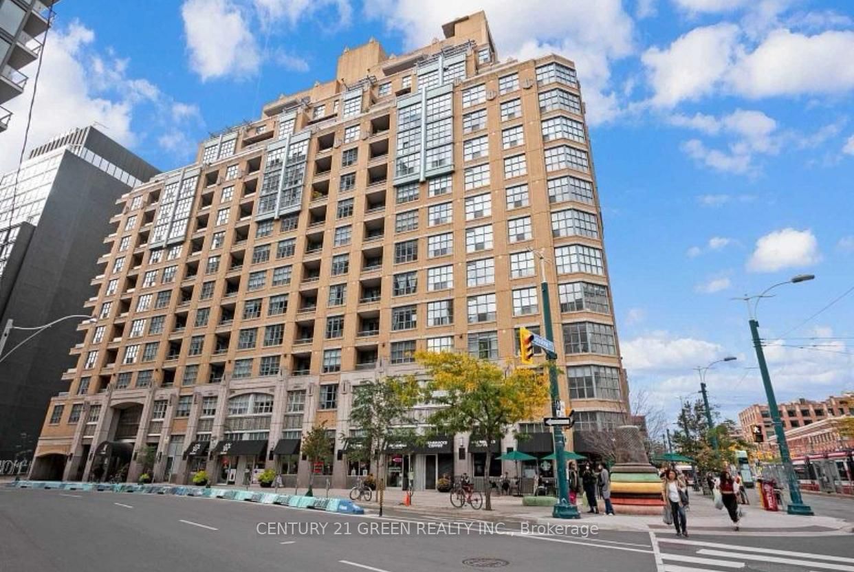 819-438 Richmond Street, Toronto, ON