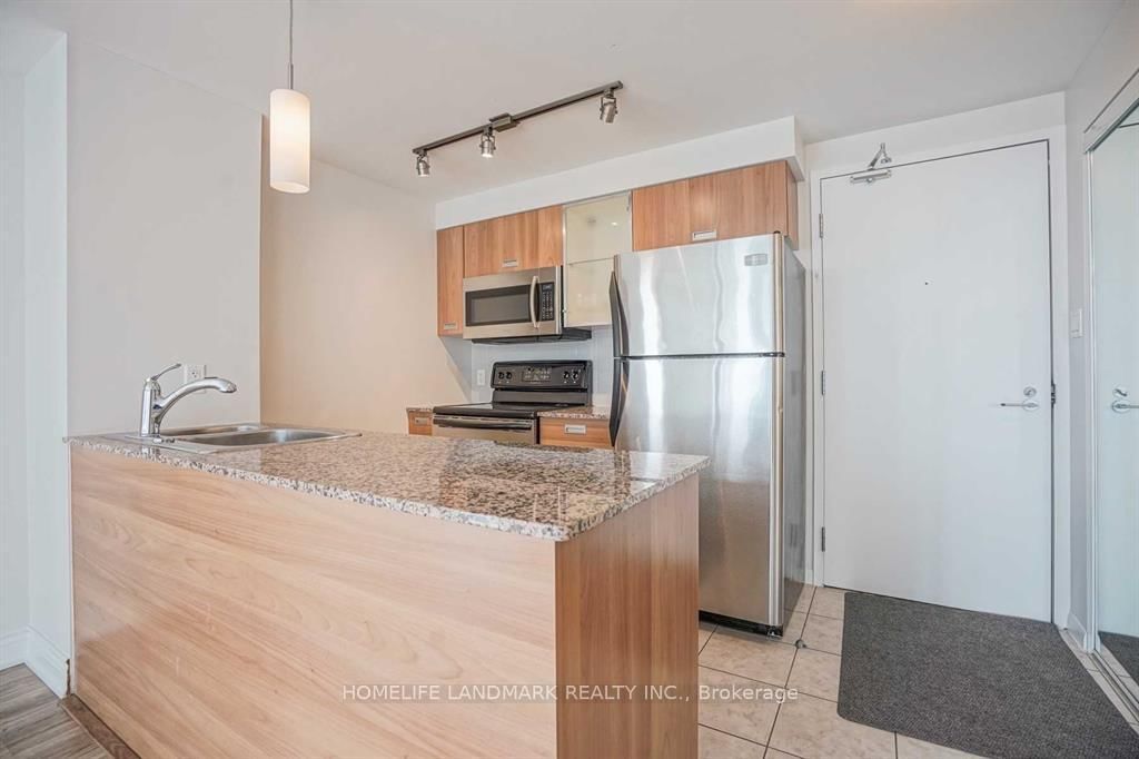 3401-37 Grosvenor Street, Toronto, ON, photo 4