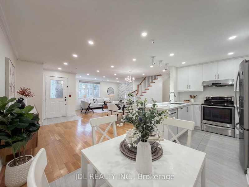 C17 - 108 Finch Avenue W