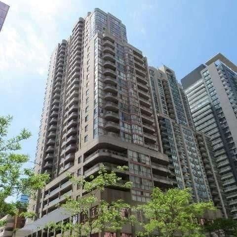 1410 - 736 Bay Street