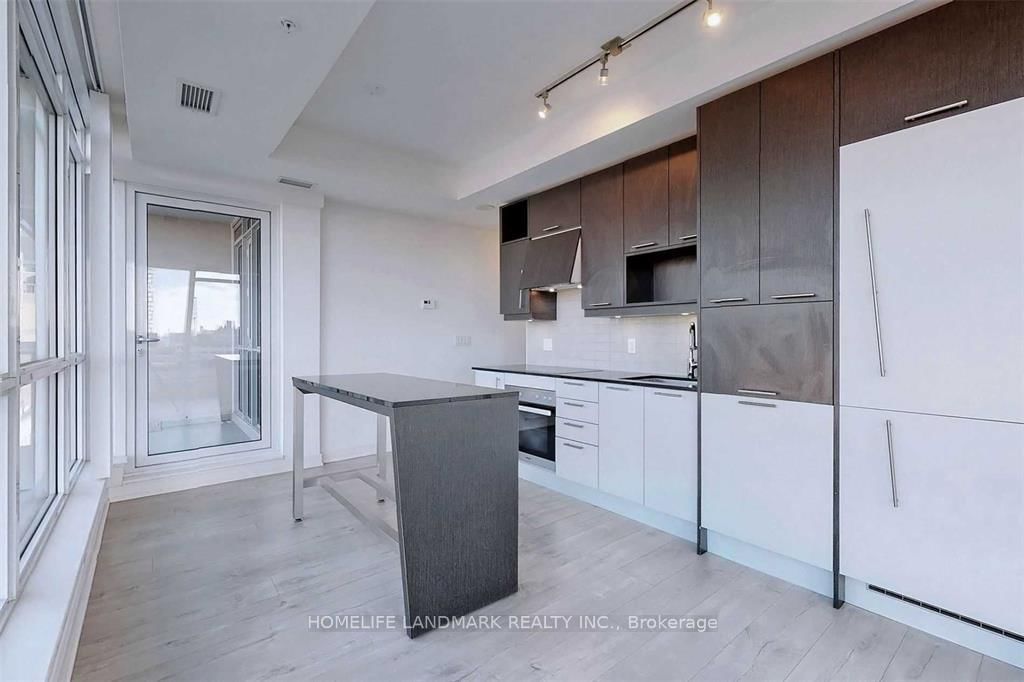1209-30 Nelson Street, Toronto, ON, photo 5