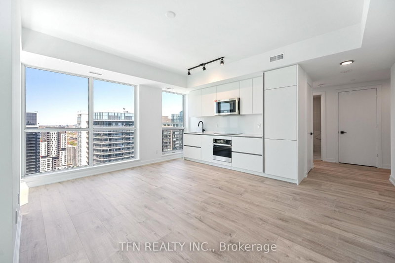 4505 - 327 King Street W