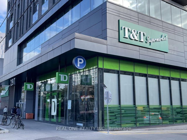 710 - 297 College Street