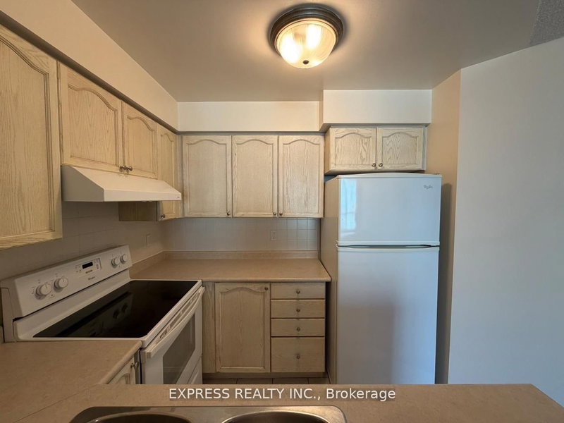 1106 - 29 Pemberton Avenue