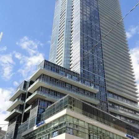 home for lease on 5306-386 Yonge Street