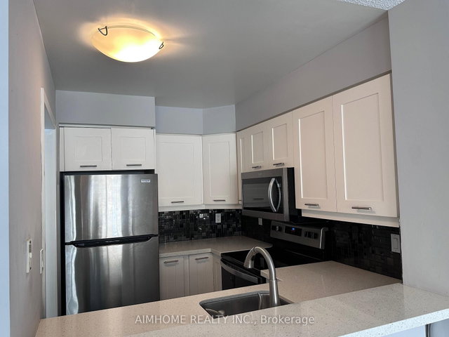 1507 - 7 Carlton Street