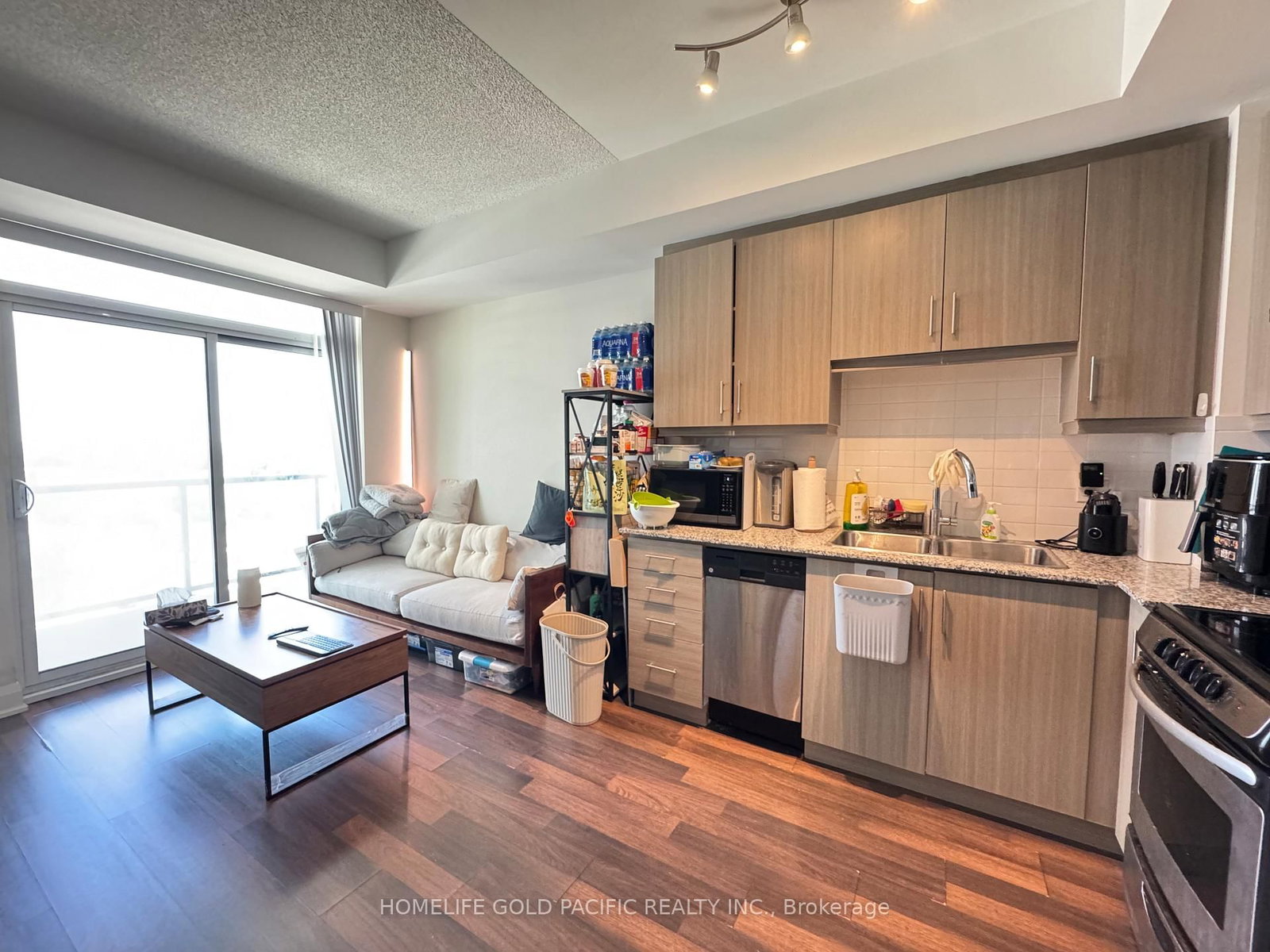 1115-68 Canterbury Place, Toronto, ON, photo 2