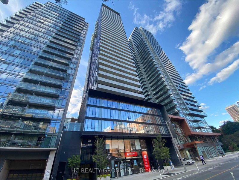 home for lease on 2810-28 Wellesley Street E