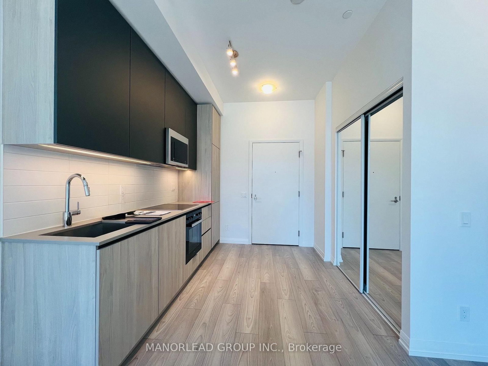 1217-400 King Street, Toronto, ON, photo 4