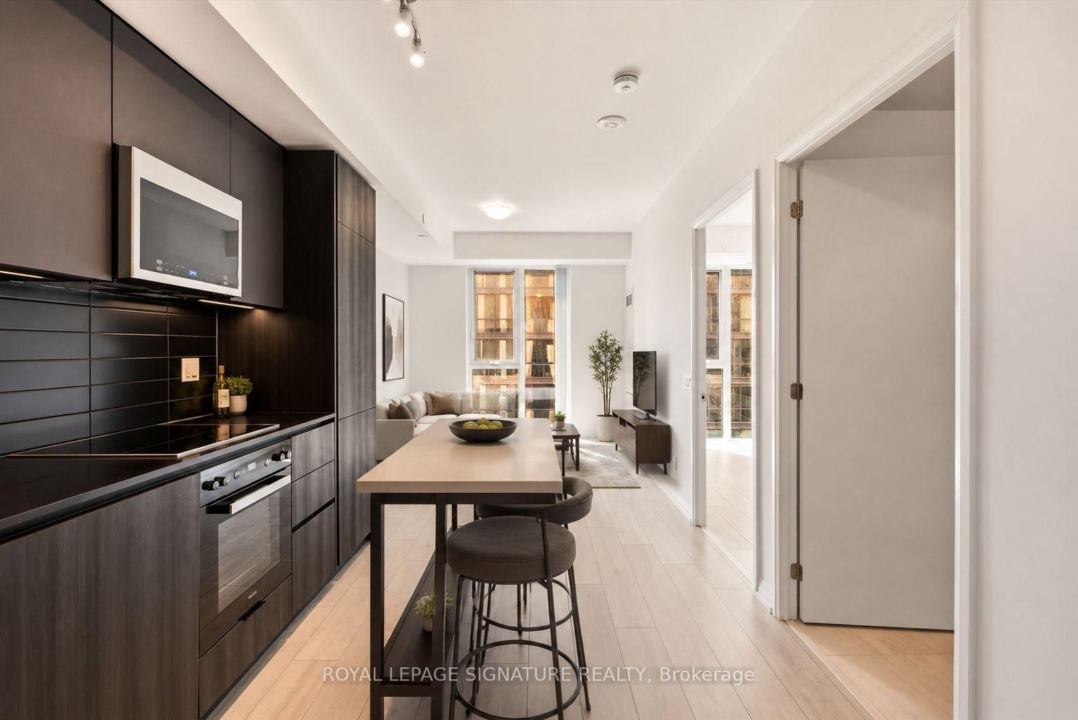Condo for lease at 1519-400 King Street, Toronto, Ontario, M5V 1K2 - Waterfront Communities C1 - MLS: C13581204