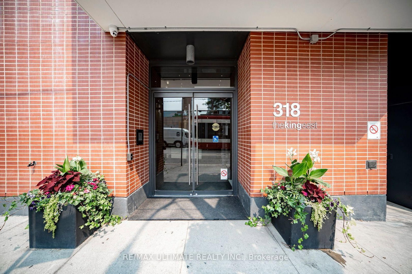 1108-318 King Street, Toronto, ON