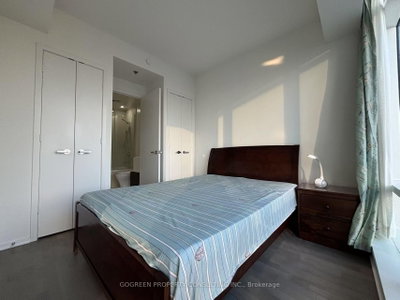 Unit 1807 — 1 Bloor Street E — more photos