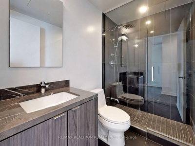 Unit 2711 — 125 Blue Jays Way — photo 4