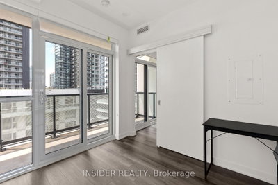 Unit 703 — 30 Ordnance Street — photo 5