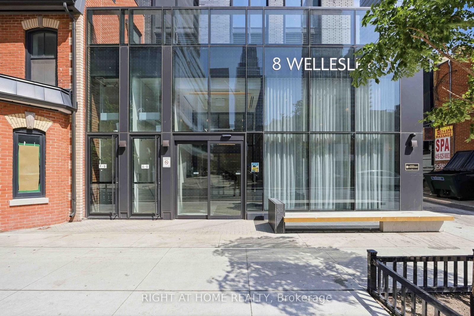 5110-8 Wellesley Street, Toronto, ON