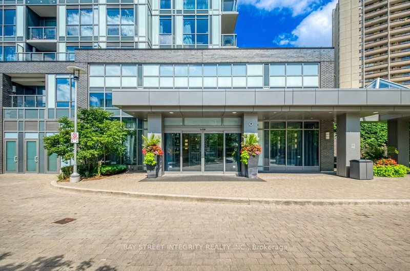 909 - 18 Graydon Hall Drive