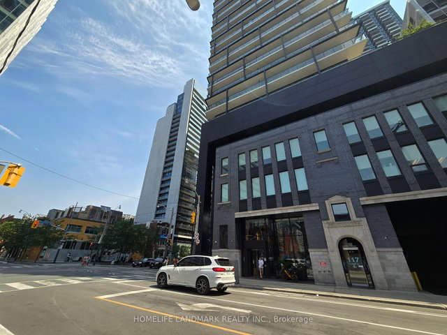 2610 - 125 Peter Street