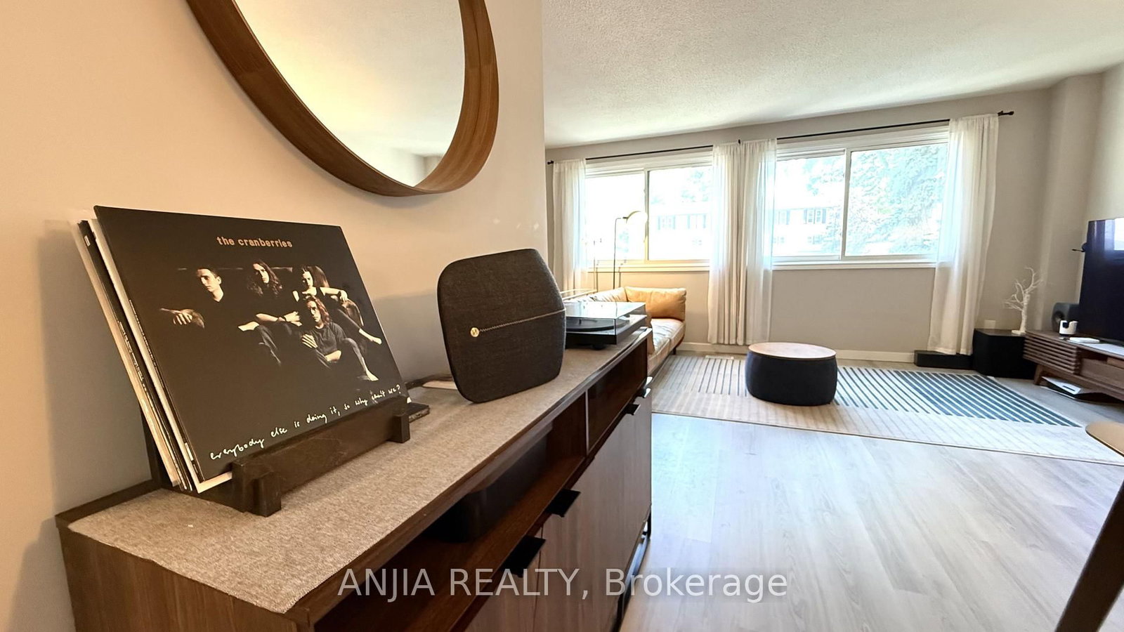 7 Purple Sageway • Toronto, ON photo 14