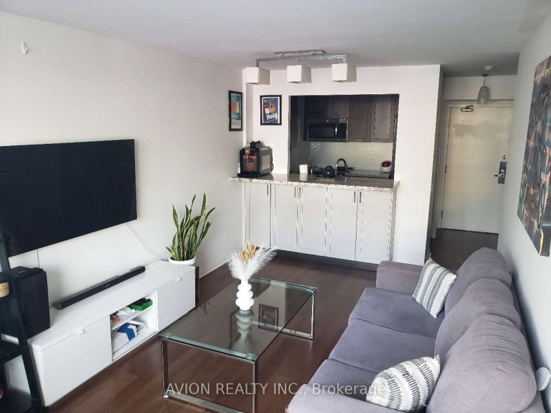 515 - 5 Rosehill Avenue