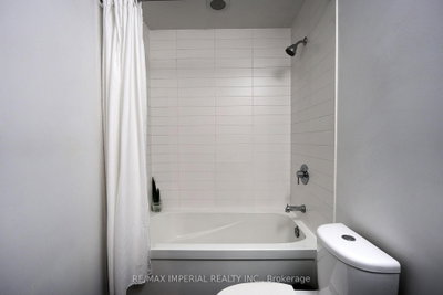 775 W King Street • #901 • Toronto, ON