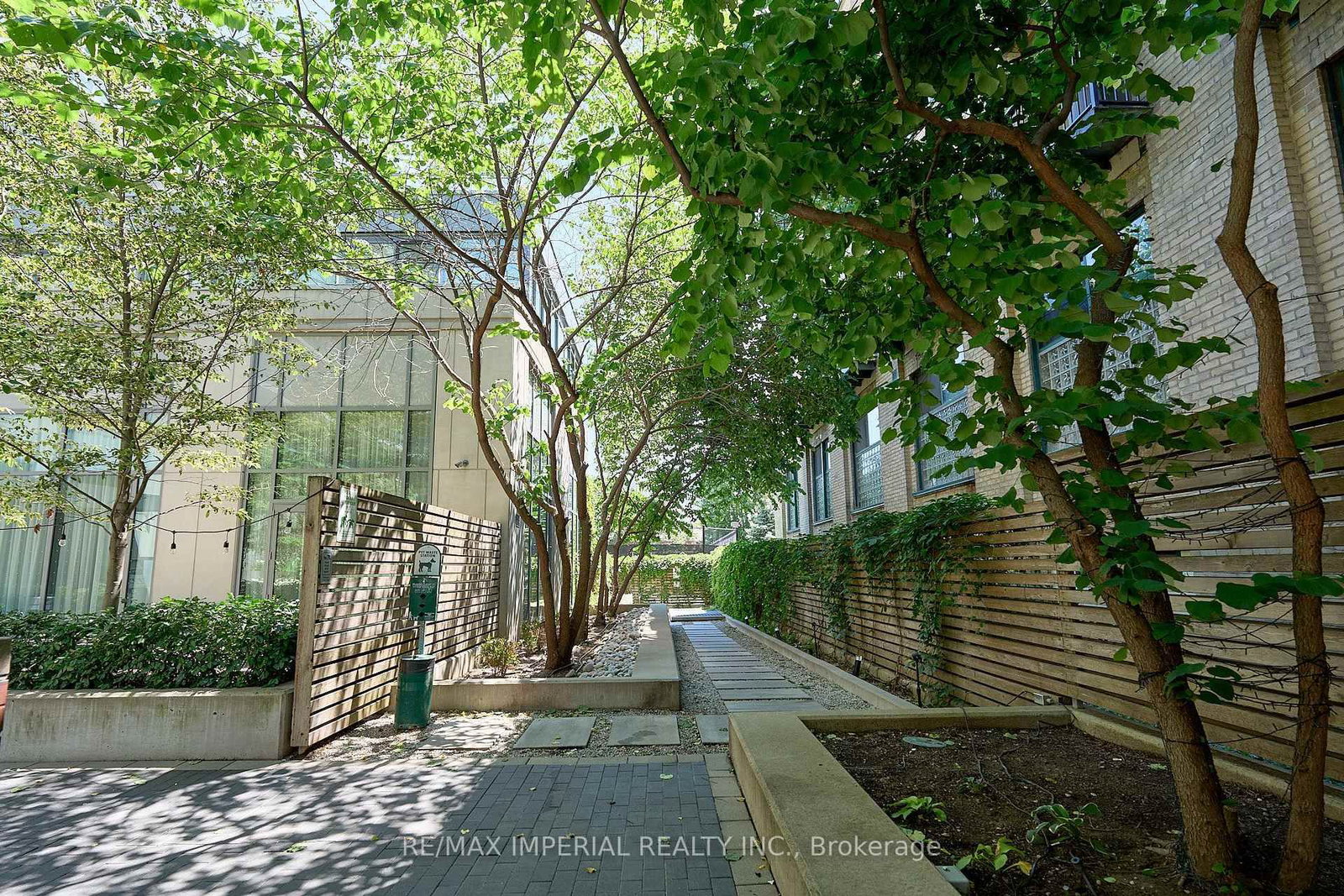 775 W King Street • #901 • Toronto, ON photo 31