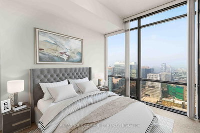 38 Grenville Street • #3102 • Toronto, ON photo 8