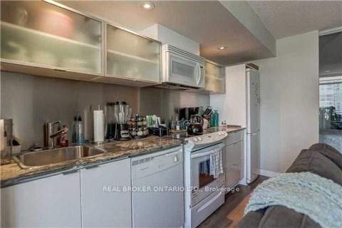 1010-4K Spadina Avenue, Toronto, ON, photo 3
