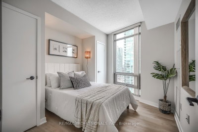3 Navy Wharf Court • #1708 • Toronto, ON