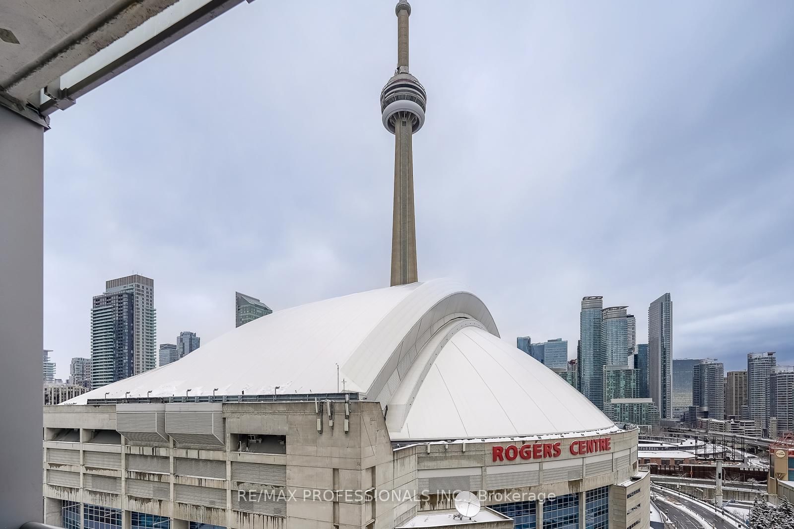 3 Navy Wharf Court • #1708 • Toronto, ON photo 32