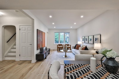 81 Yorkview Drive • Toronto, ON photo 7