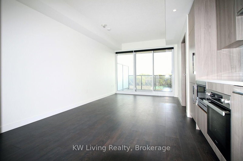 805 - 95 McMahon Drive