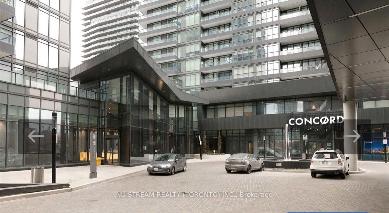 203-70 Queens Wharf Road, Toronto, ON