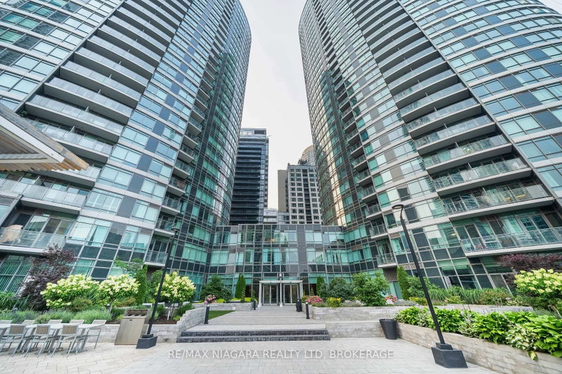 3603 - 361 Front Street W