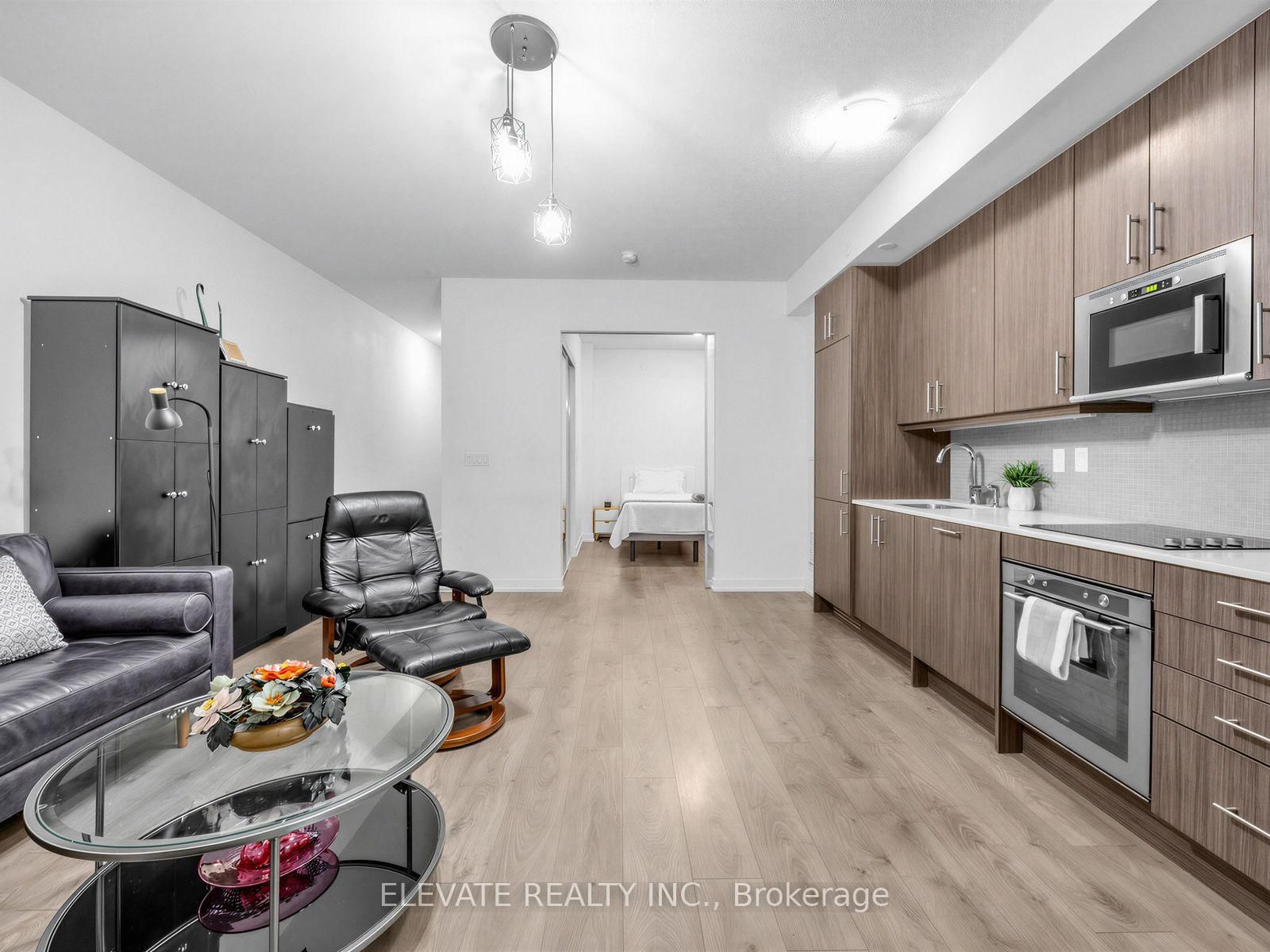 297 College Street • #926 • Toronto, ON photo 9