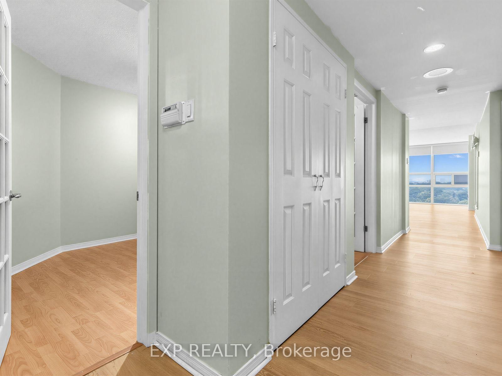 1902-131 Beecroft Road, Toronto, ON, photo 4