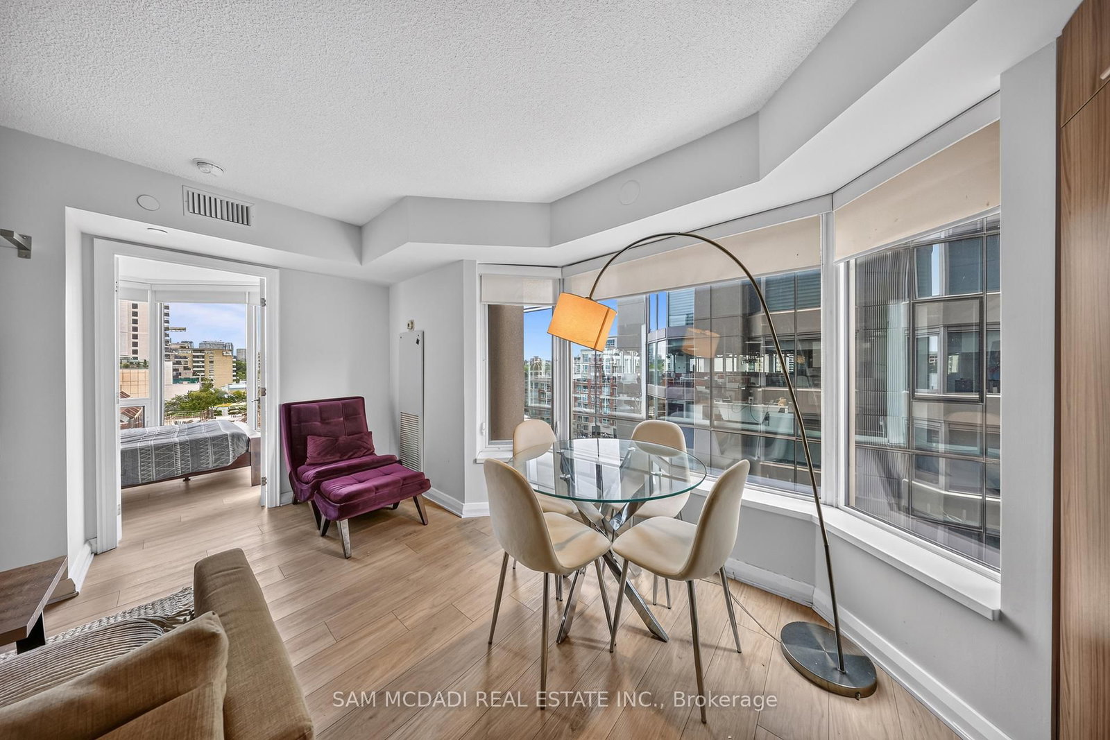 155 Yorkville Avenue • #704 • Toronto, ON photo 8