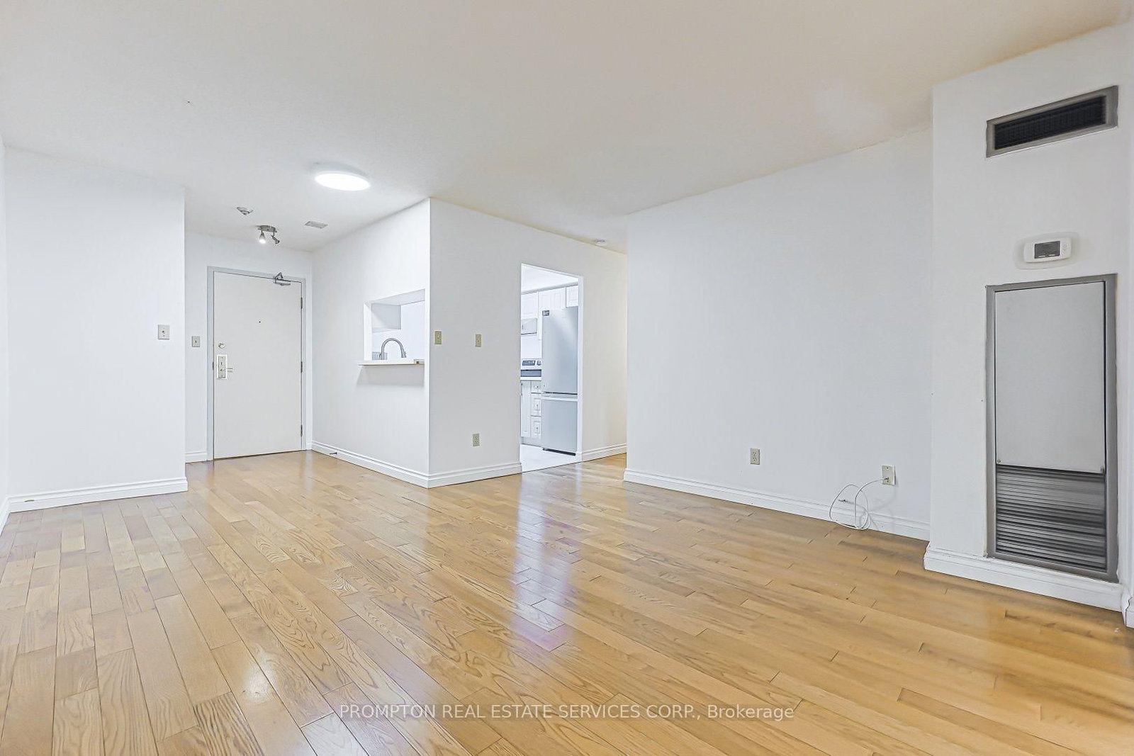 25 Grenville Street • #1705 • Toronto, ON photo 10