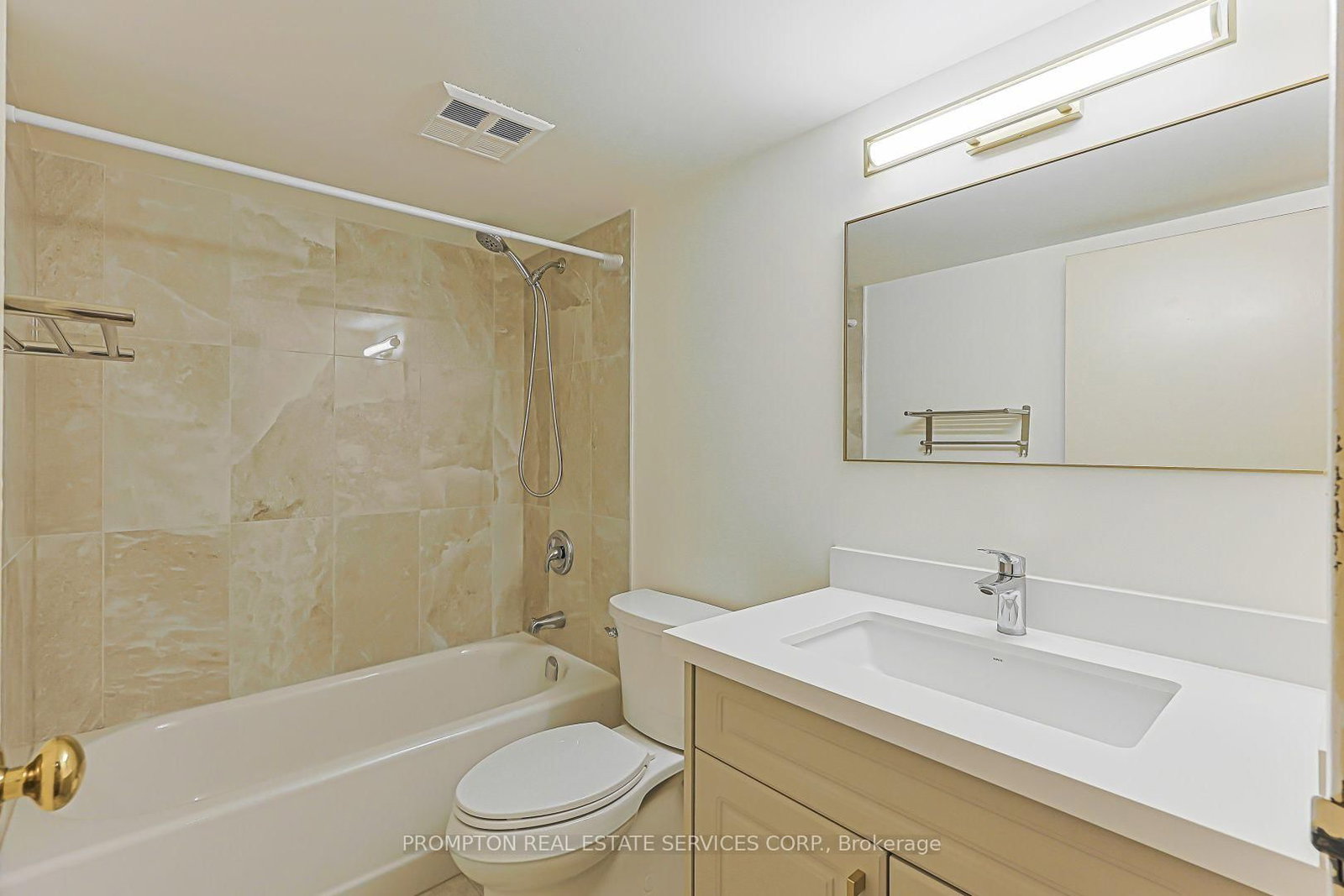 25 Grenville Street • #1705 • Toronto, ON photo 30