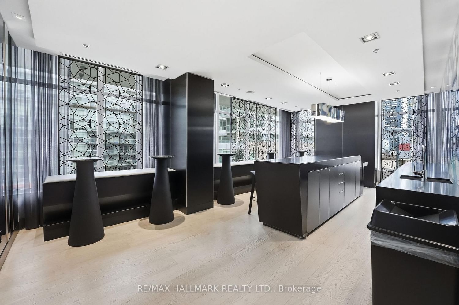 199 Richmond Street W • #PH101 • Toronto, ON photo 48