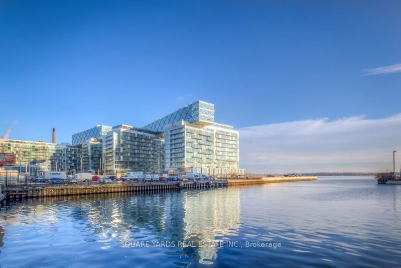 302 - 39 Queens Quay E
