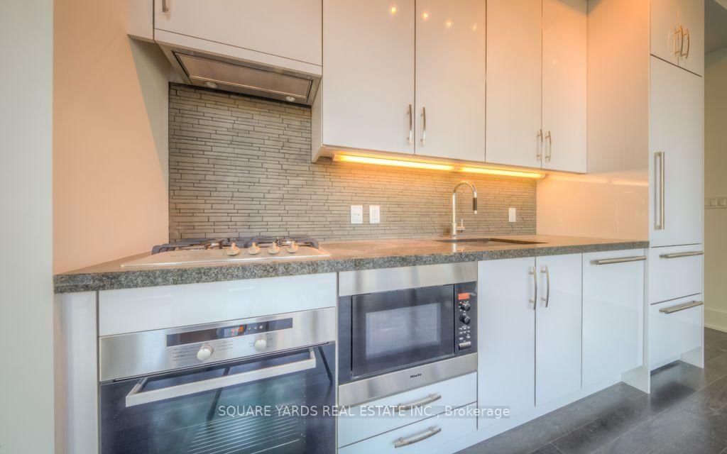 39 E Queens Quay • #302 • Toronto, ON photo 6