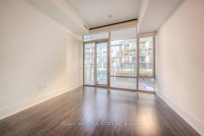 39 E Queens Quay • #302 • Toronto, ON photo 8