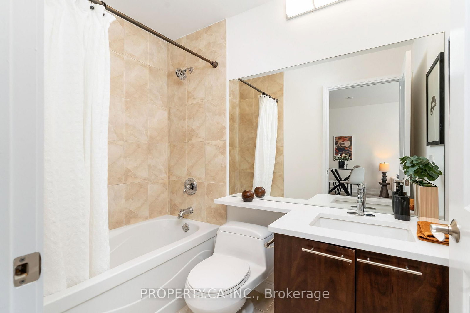 88 Broadway Avenue • #1004 • Toronto, ON photo 16