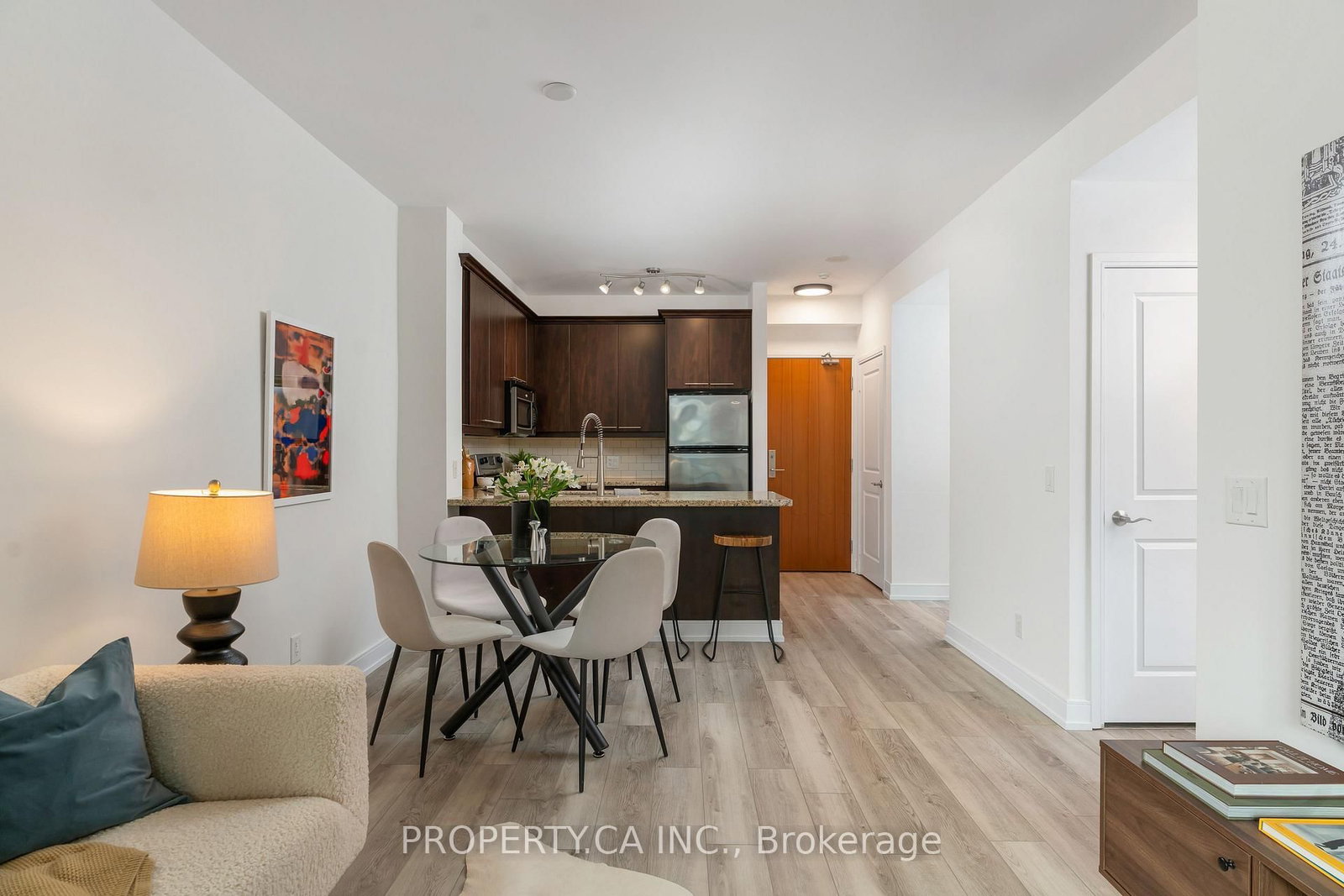 88 Broadway Avenue • #1004 • Toronto, ON photo 4
