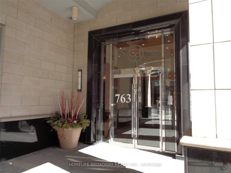 1111 - 763 Bay Street