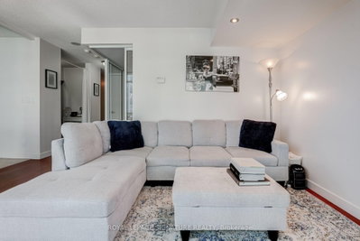 381 W Front Street • #2101 • Toronto, ON